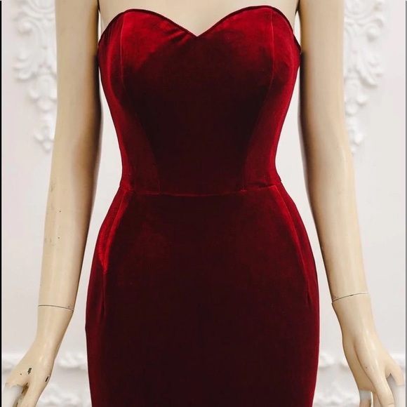 Red Velvet Mermaid Gown - Picture 3 of 4